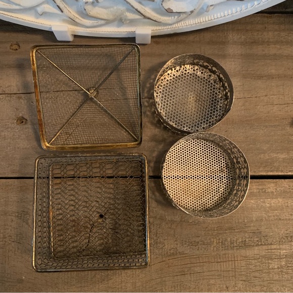 2 Vintage Metal Decorative Boxes~trinket box~Jewelry~farmhouse~Granny core - Picture 6 of 9